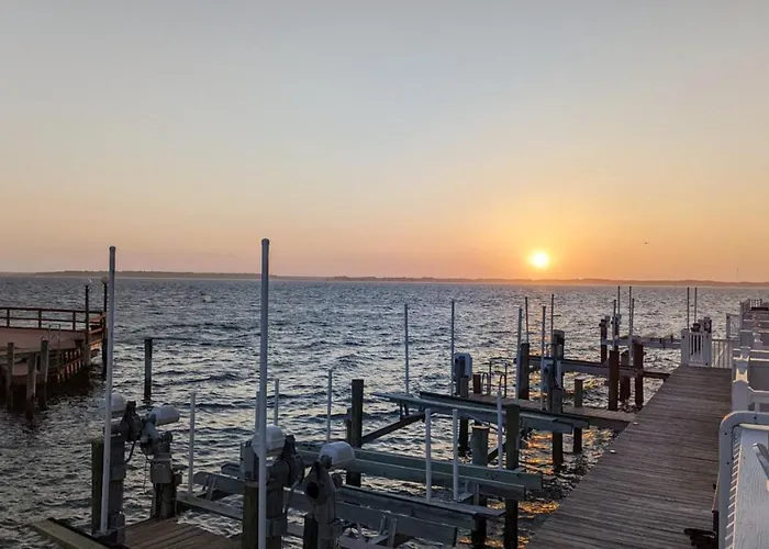 Deer Point 765 *